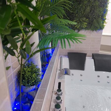 Espectacular Apartamento Con Spa Privado Miami Playa Eksteriør billede